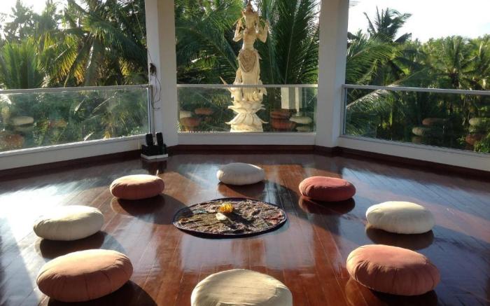 White Lotus Oasis