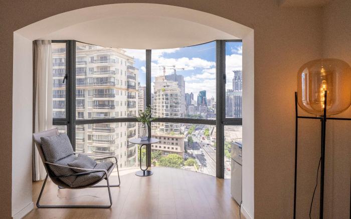 Zhome-Sun Garden2 Fine Apartment- Near the Bund