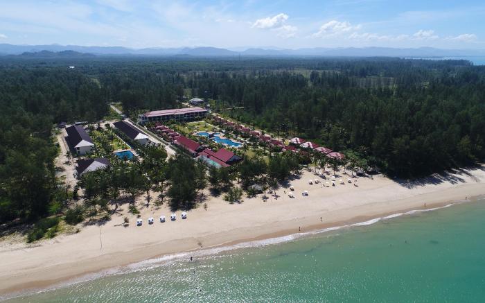 The Sunset Beach Resort Kho Khao Island