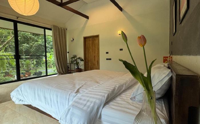 Cozy Romantic in Wildwood cabin