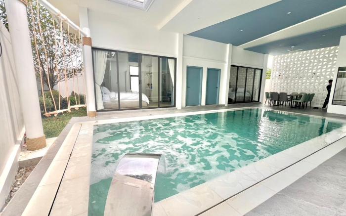 The Botany Pool Villa