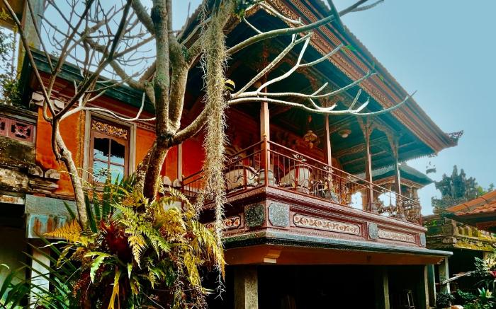 The Temple in Maha Artha Bungalows