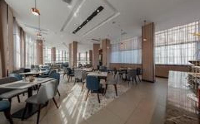 Home Inn Style Danyang Railway Station Yunyang Bridge Glasses City