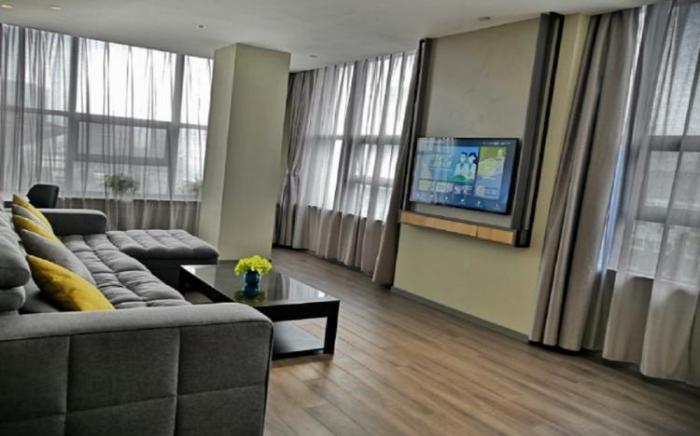 Home Inn Style Taiyuan High-tech Zone Xuefu Street Metro Station