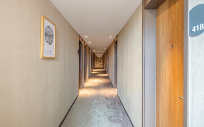 Home Inn Neo Lvliang Xiaoyi Yong'an Road Financial Center