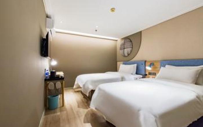 Home Inn Neo Tianjin Binhai New Area MSD Customs Building