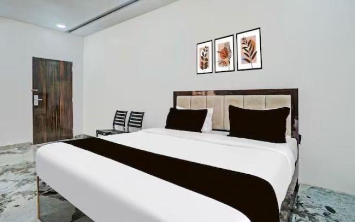 POP 83814G Hotel Yash Residency
