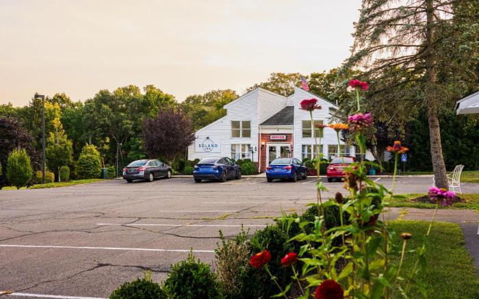Solano Inn