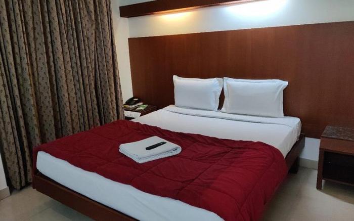 Dhanunjayas Luxury Hotel