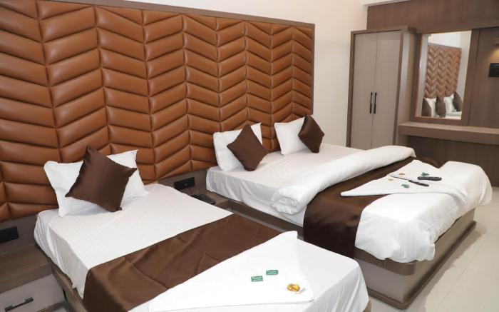 Hotel Classic  Banquets & Rooms