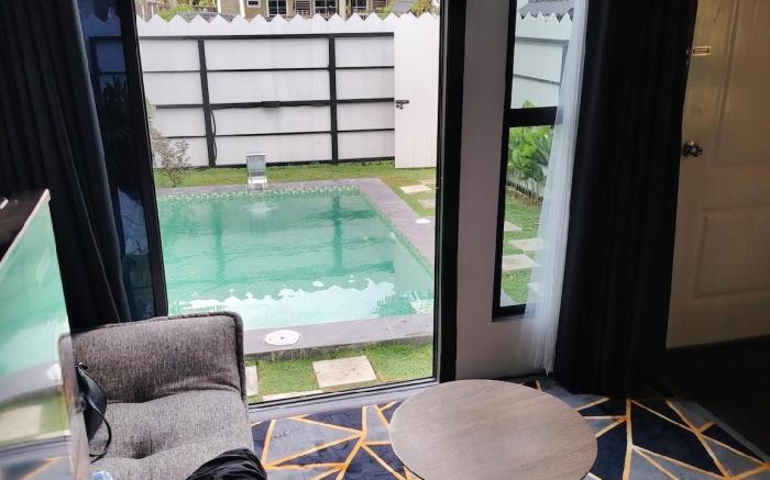 Tinyloft private pool M2
