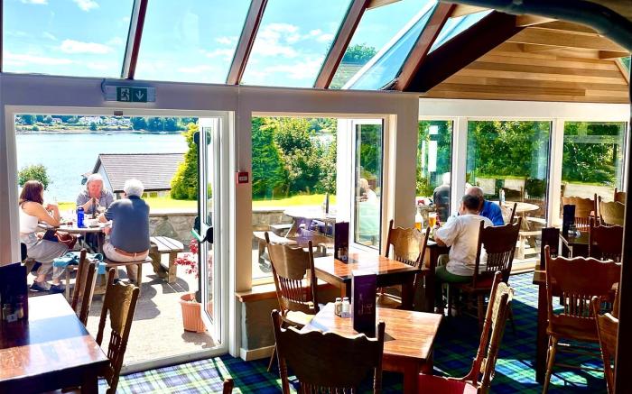 Lochnell Arms Hotel 