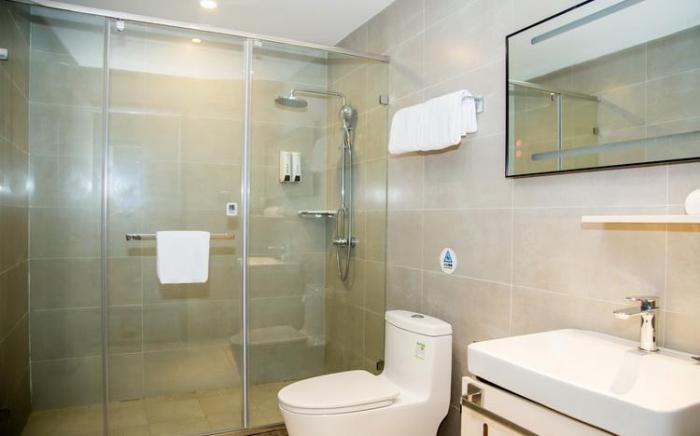 Ease Hotel Yantai Guanhai Road Vientiane City Commercial Center