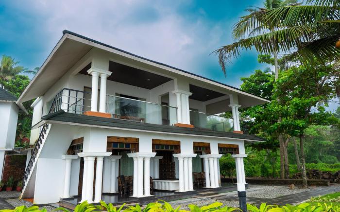 West Bay Palm TreeHeritage Beach Resort