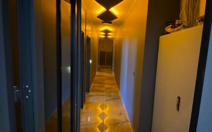 AND Center Suite