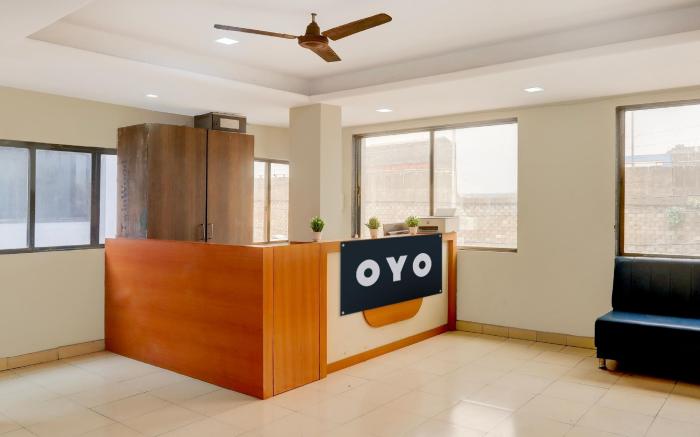 SPOT ON Hotel Rajwadi