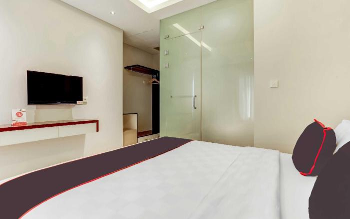 OYO 94723 Premium Legian Hotel