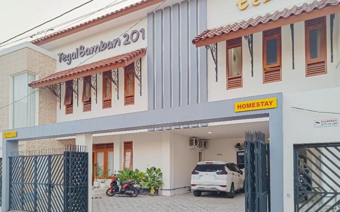 RedDoorz @ Tebee Homestay near Tugu Kartasura