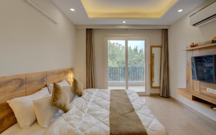 The Lodgers Luxury 1 BHK Serviced Apartment