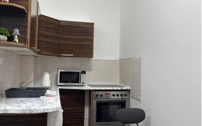 B&F Apartman City Center