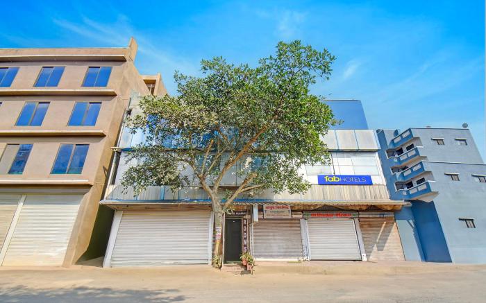 Via Classic Square I