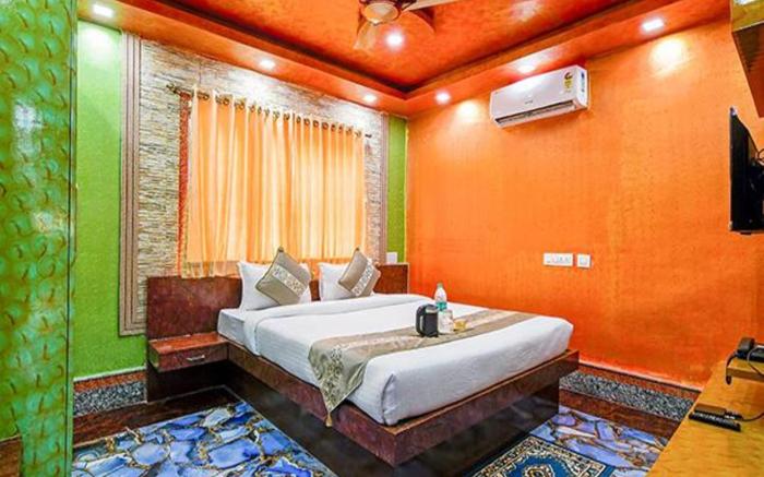 FabHotel Rahi Crown
