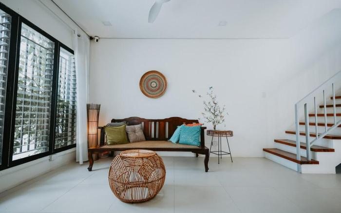 Warm & Cozy Room 6 With Own Balcony Near IT Park