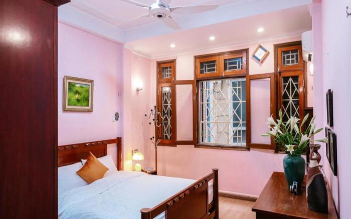 Hola House Hanoi