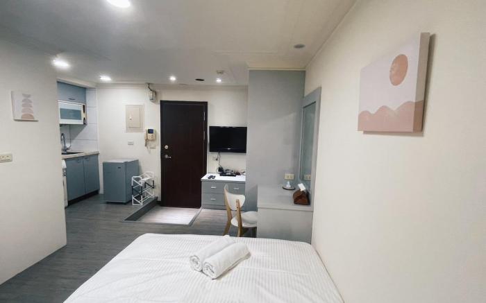 Romantic WoodStyle Sleeps 2 | Near MRT  [僅限國外旅客入住]