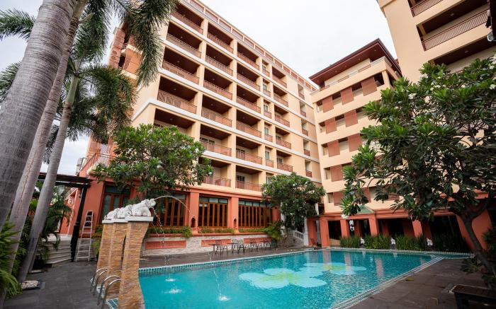 Sunday Chateau En Ville - Pattaya