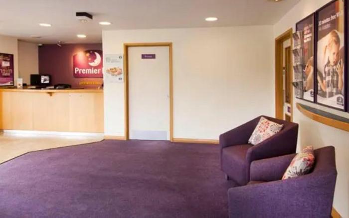 Premier Inn Leeds South - Birstall