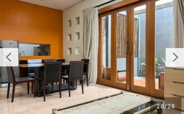 Large Villa 3BR Dago Bandung
