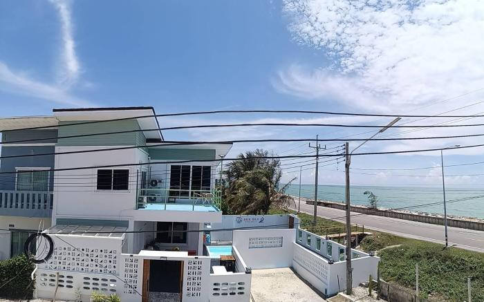 See Sea Pool Villa