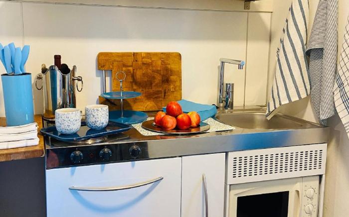 Apartment in cozy farmhouse upstairs