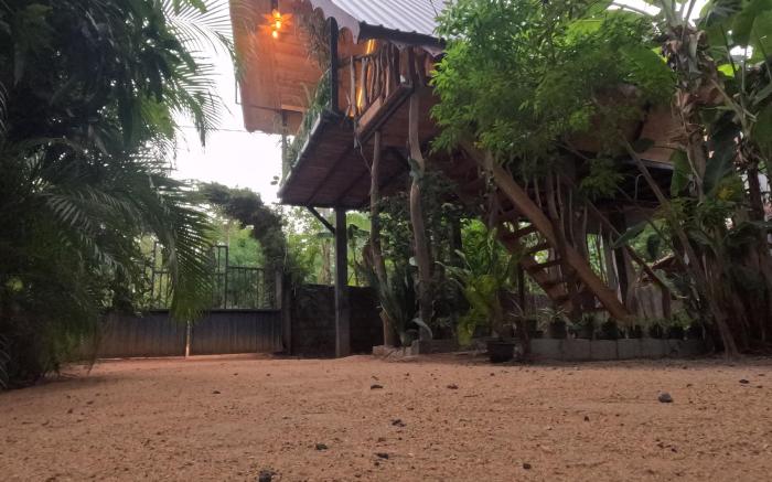 Gisban Wood Cabana & Hostel