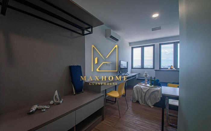 Sky Pool Studio@Riveria KL Sentral S2