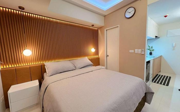 Near SM Lanang Condo with Balcony - One Lakeshore