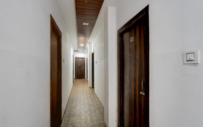 Hotel O Green Park Guest House