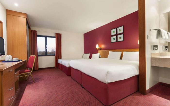 Days Inn by Wyndham Stevenage North