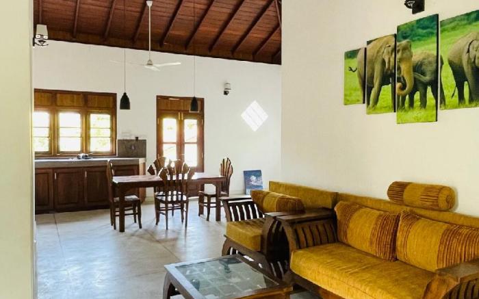 5BR Private Villa With pool Near Unawatuna Beach