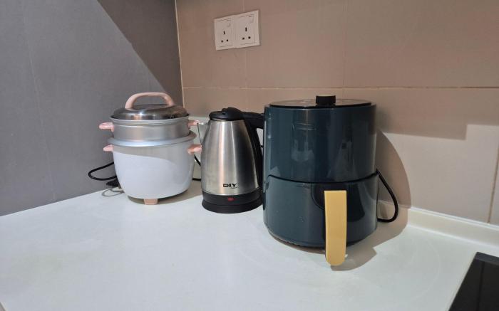 5pax 1R1B PREMIUM SUITE Opposite i-City Mall
