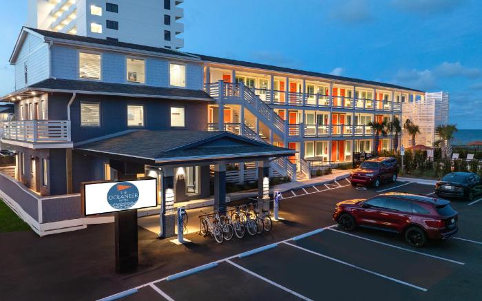 Oceaneer Hotel