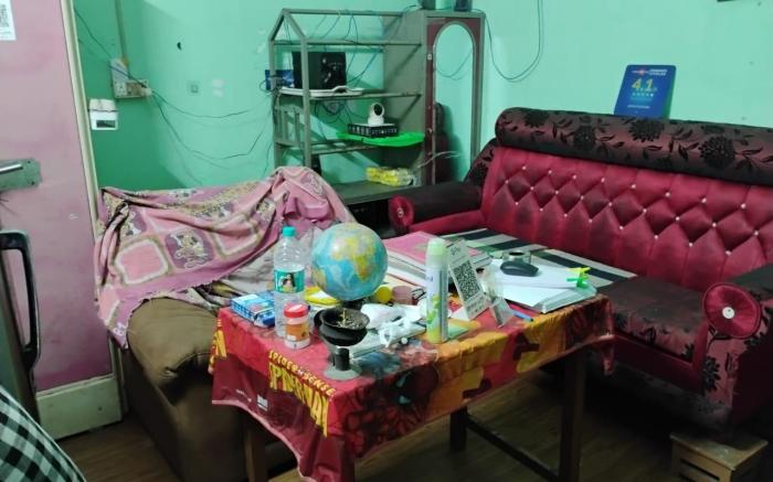 Unisex International Home Stay