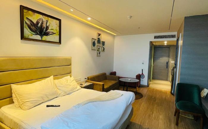 Skyline Stay Style Meets Comfort