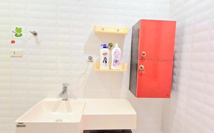 *Charming Tay Ho Studio 401*