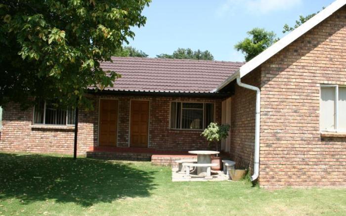Airport Lodge Guest House