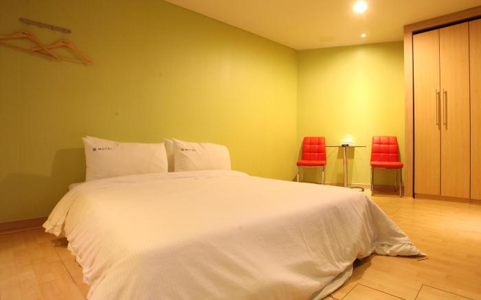 We Motel