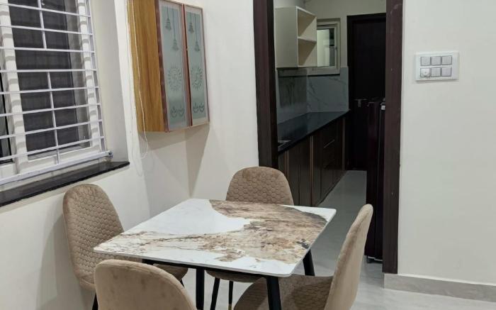 Spacious 2 bhk stay in kondapur 