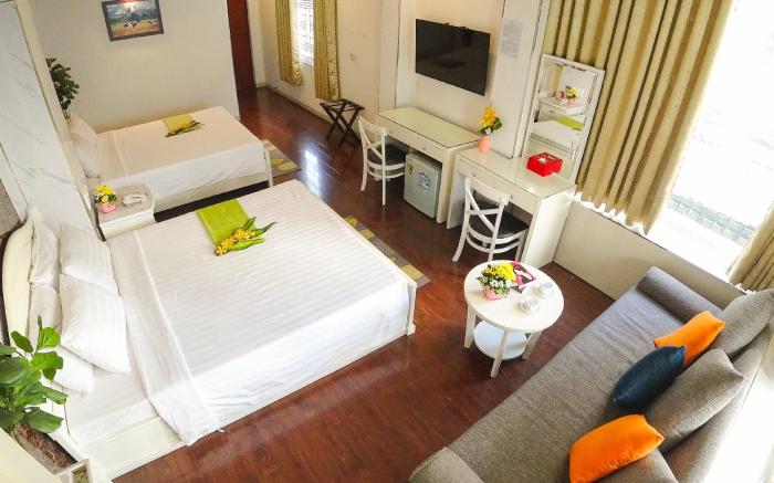 Platinum Hotel