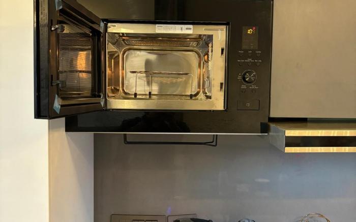 VistaStay – Top-Floor Tranquility at LuxuryHeights